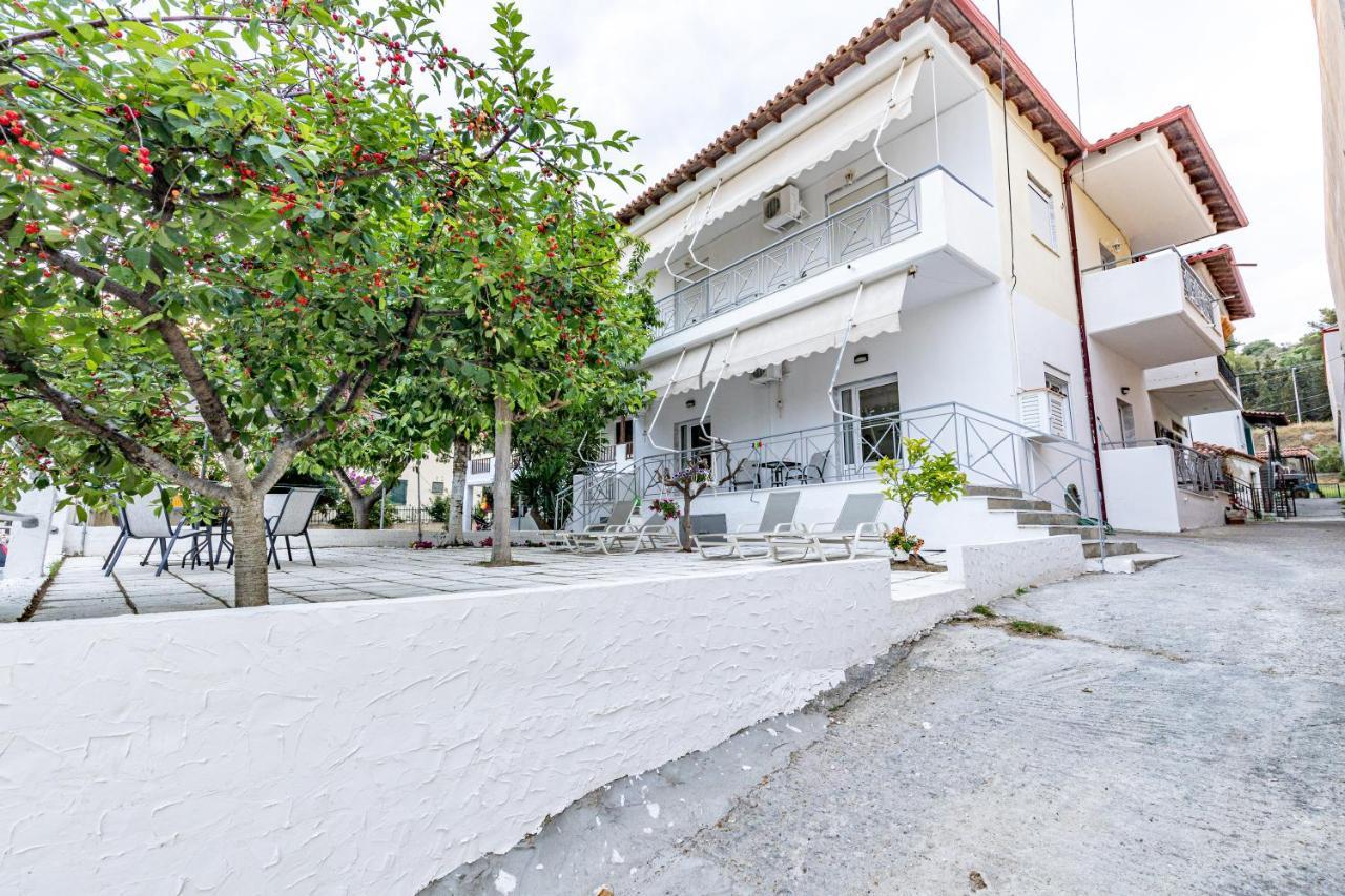 Skioni Apartments Неа Скиони Екстериор снимка